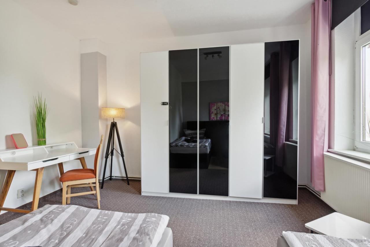 Schoenes Ferien-Appartement Fuer Bis Zu 6 Personen Halberstadt Exterior photo