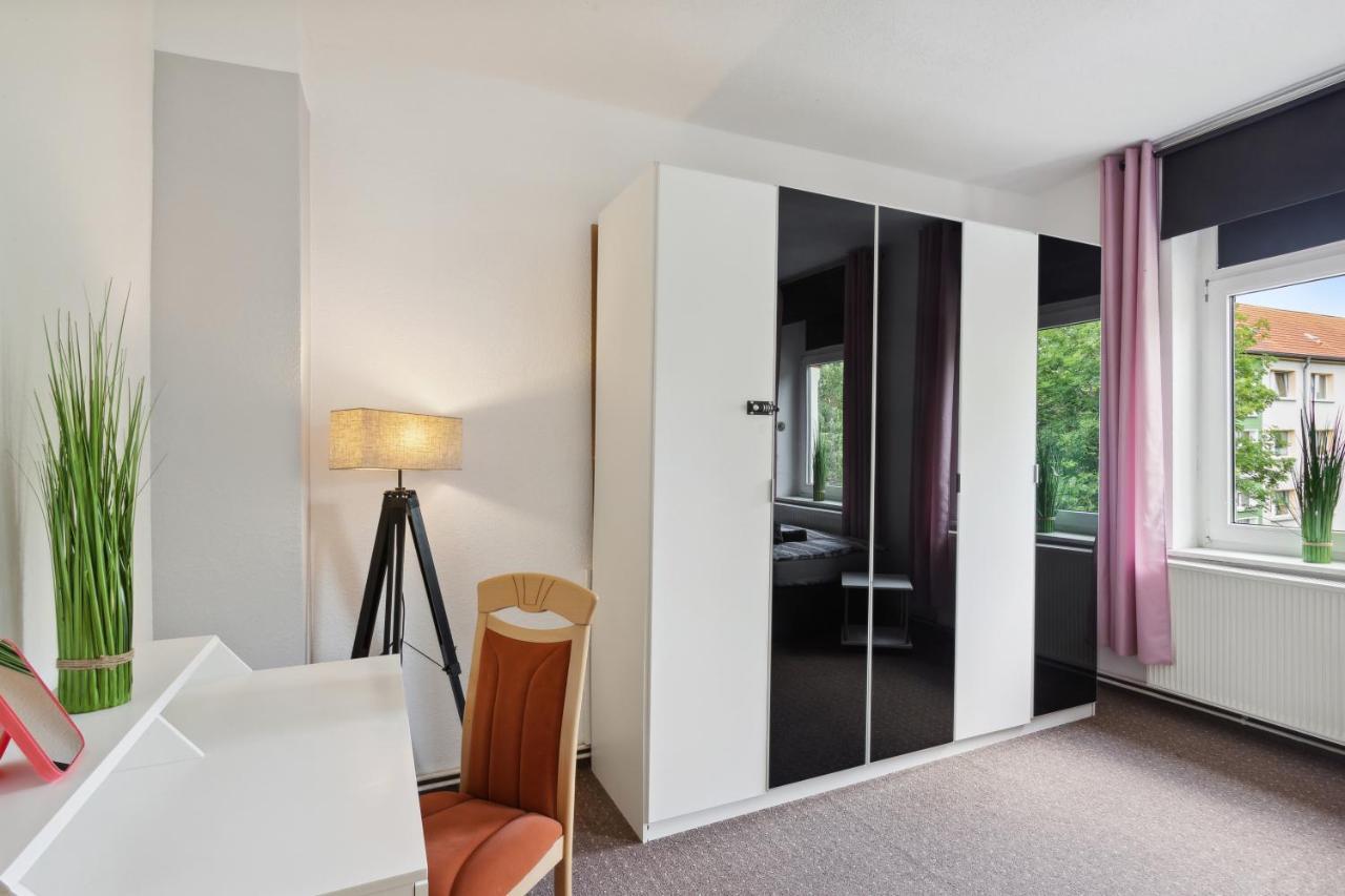 Schoenes Ferien-Appartement Fuer Bis Zu 6 Personen Halberstadt Exterior photo