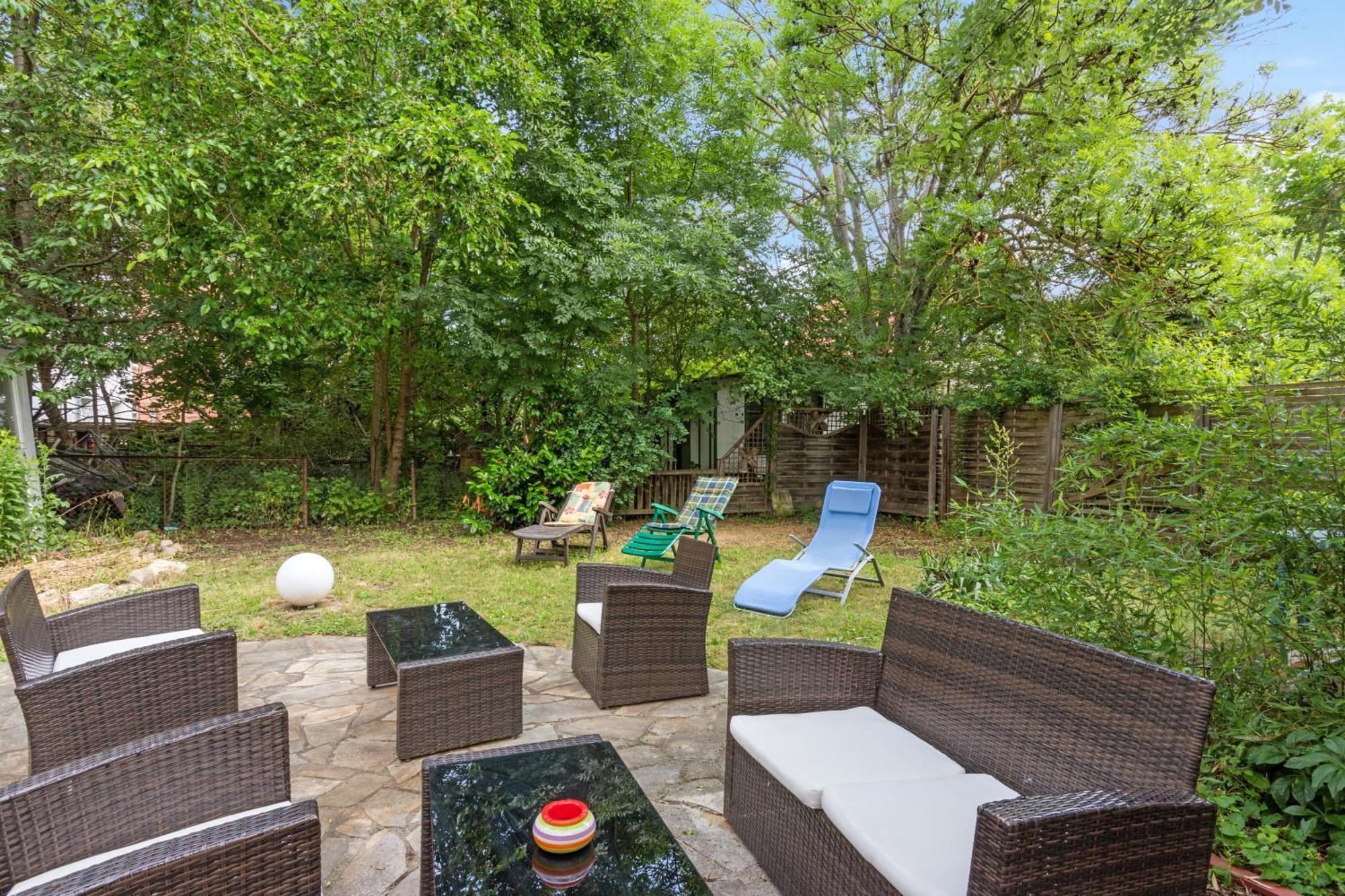 Schoenes Ferien-Appartement Fuer Bis Zu 6 Personen Halberstadt Exterior photo